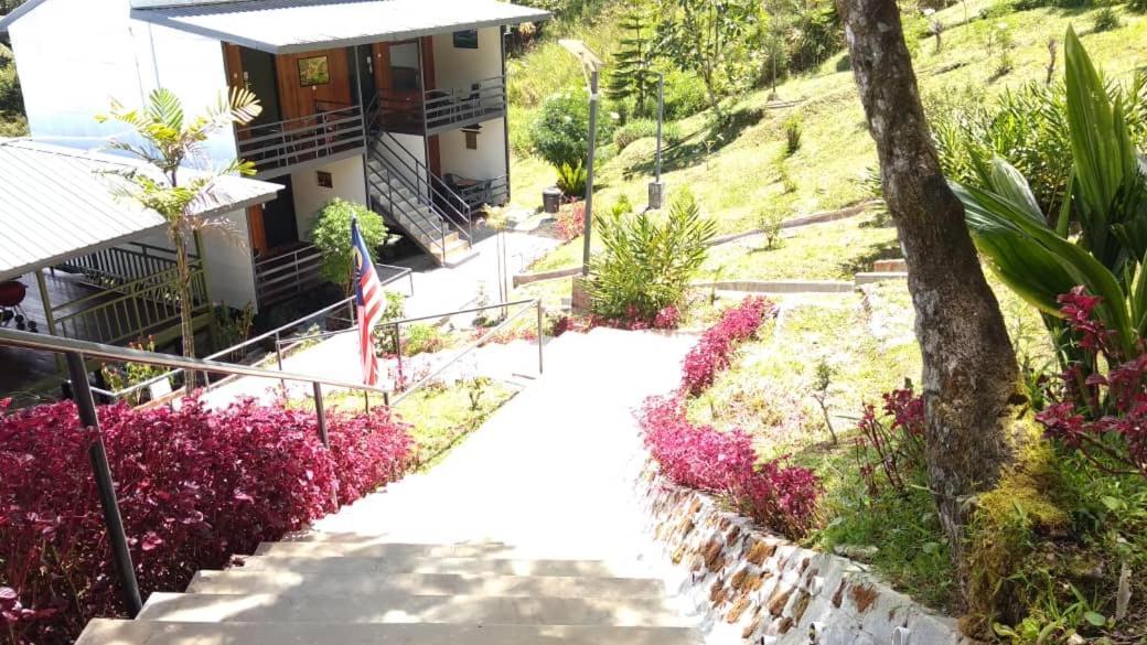 Ayana Holiday Resort Kampong Kundassan 外观 照片