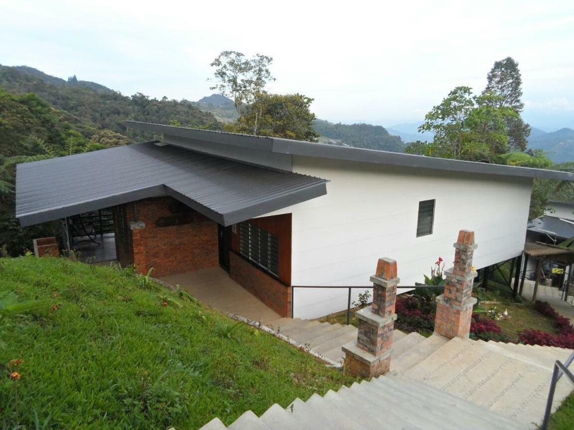 Ayana Holiday Resort Kampong Kundassan 外观 照片